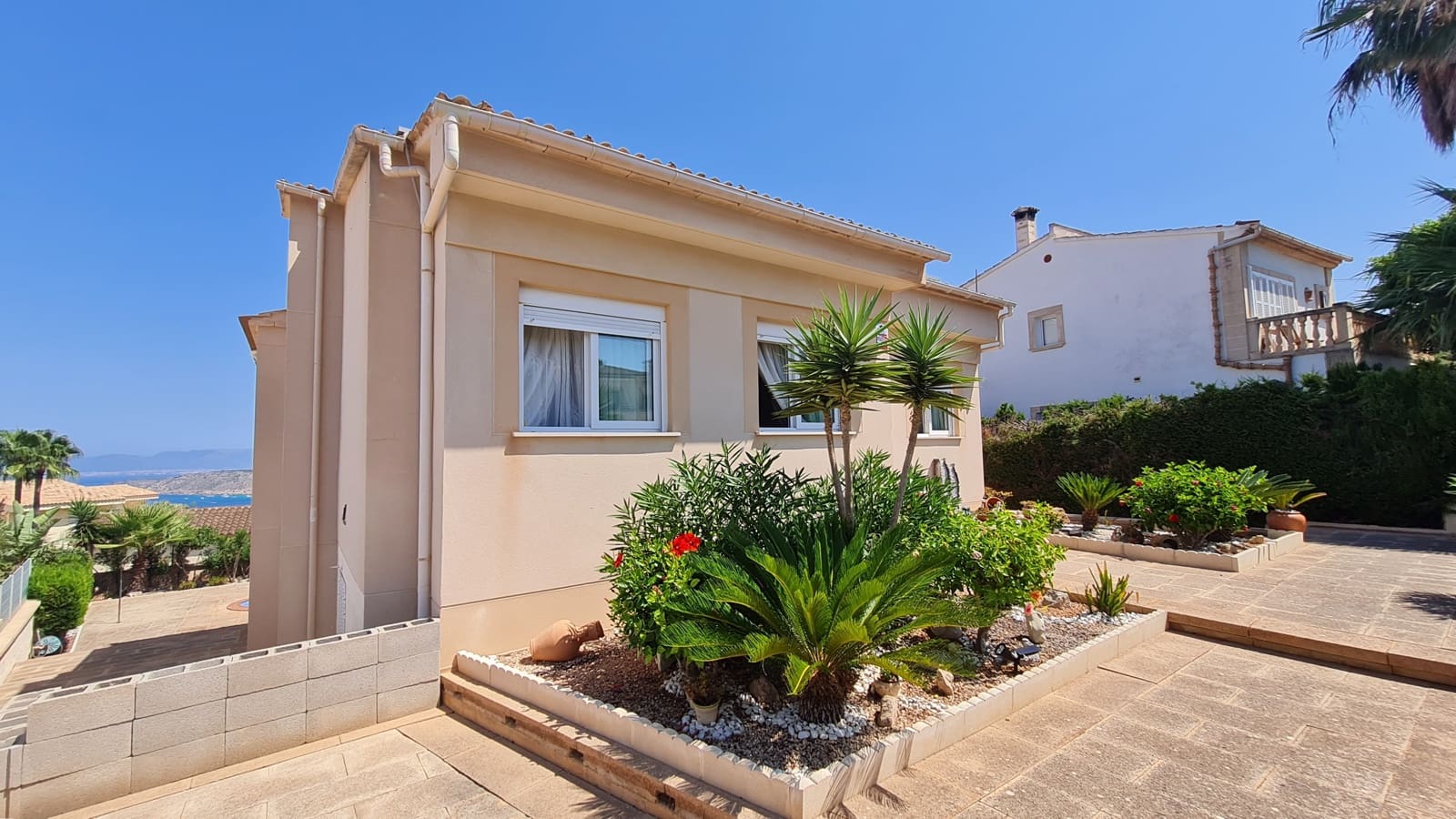 3 soveværelse Villa til salg i Badia Gran med swimmingpool garage - € 1.390.000 (Ref: 9133737)