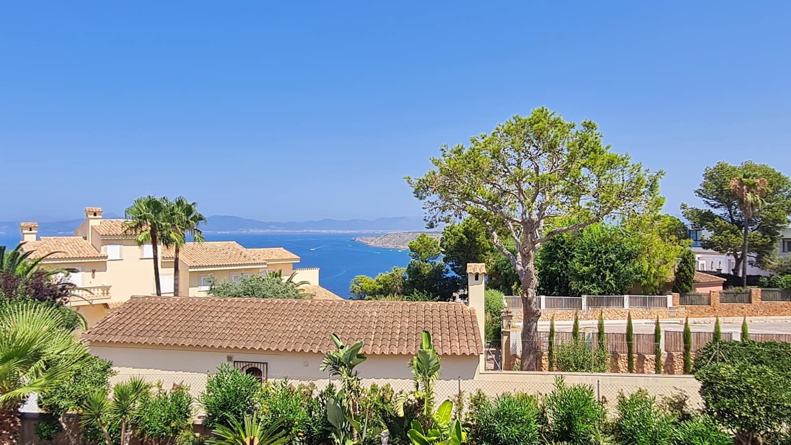 3 soveværelse Villa til salg i Badia Gran med swimmingpool garage - € 1.390.000 (Ref: 9133737)