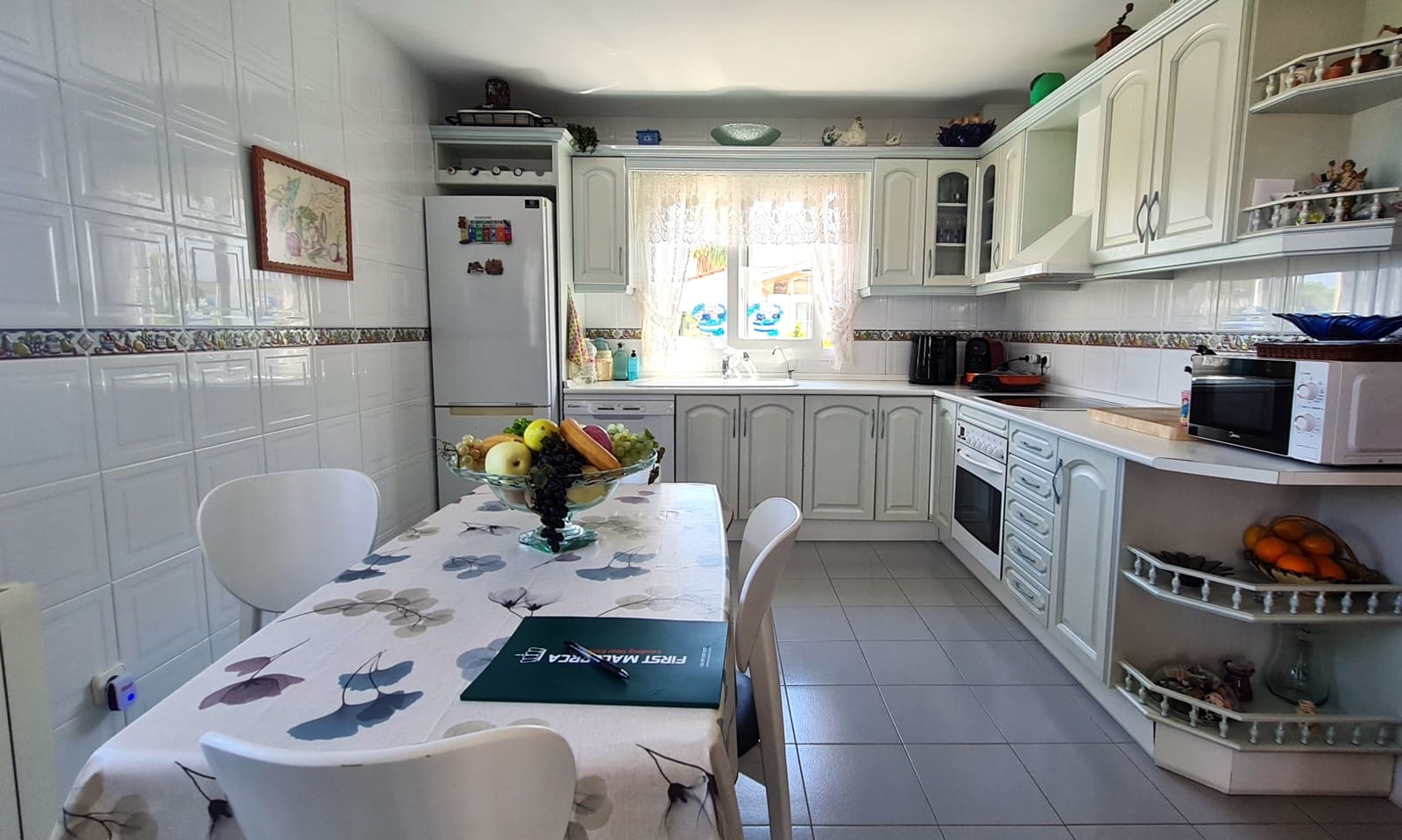 3 soveværelse Villa til salg i Badia Gran med swimmingpool garage - € 1.390.000 (Ref: 9133737)