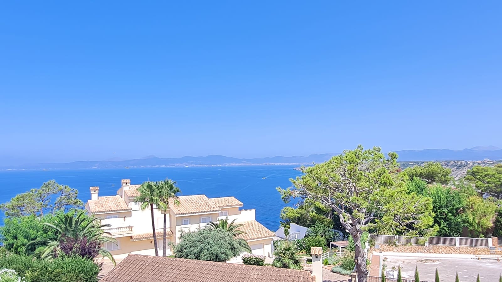 3 soveværelse Villa til salg i Badia Gran med swimmingpool garage - € 1.390.000 (Ref: 9133737)