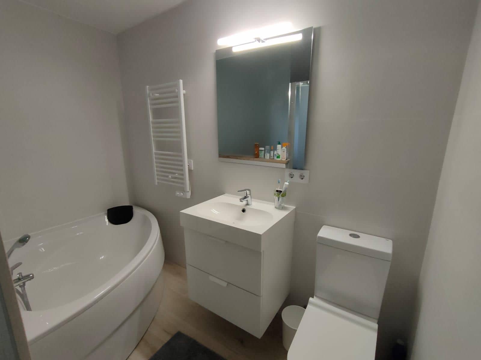 1 soverom Leilighet til leie i Sant Elm med svømmebasseng garasje - € 1 700 (Ref: 9133738)