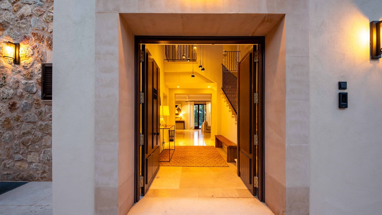 3 soveværelse Villa til leje i Calvia med swimmingpool garage - € 12.000 (Ref: 9133740)