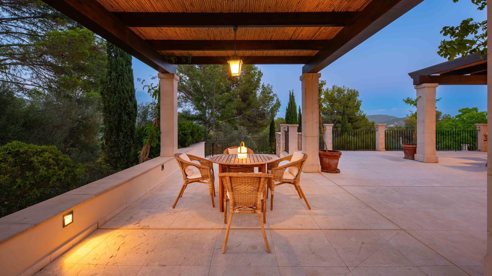 3 soveværelse Villa til leje i Calvia med swimmingpool garage - € 12.000 (Ref: 9133740)