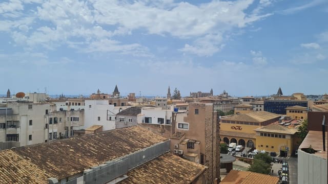 2 soveværelse Lejlighed til leje i El Mercat, Palma de Mallorca - € 1.800 (Ref: 9138755)