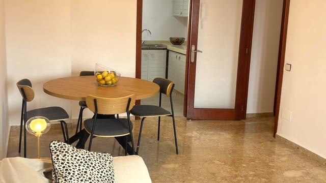 2 soveværelse Lejlighed til leje i El Mercat, Palma de Mallorca - € 1.800 (Ref: 9138755)