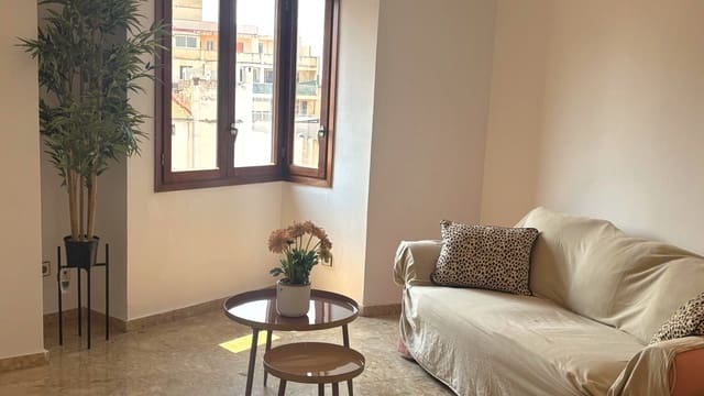 2 soveværelse Lejlighed til leje i El Mercat, Palma de Mallorca - € 1.800 (Ref: 9138755)