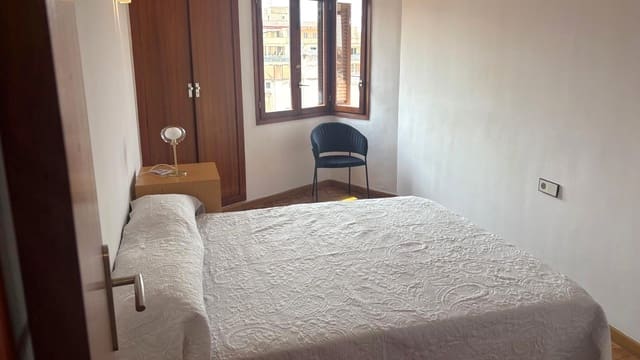 2 soveværelse Lejlighed til leje i El Mercat, Palma de Mallorca - € 1.800 (Ref: 9138755)