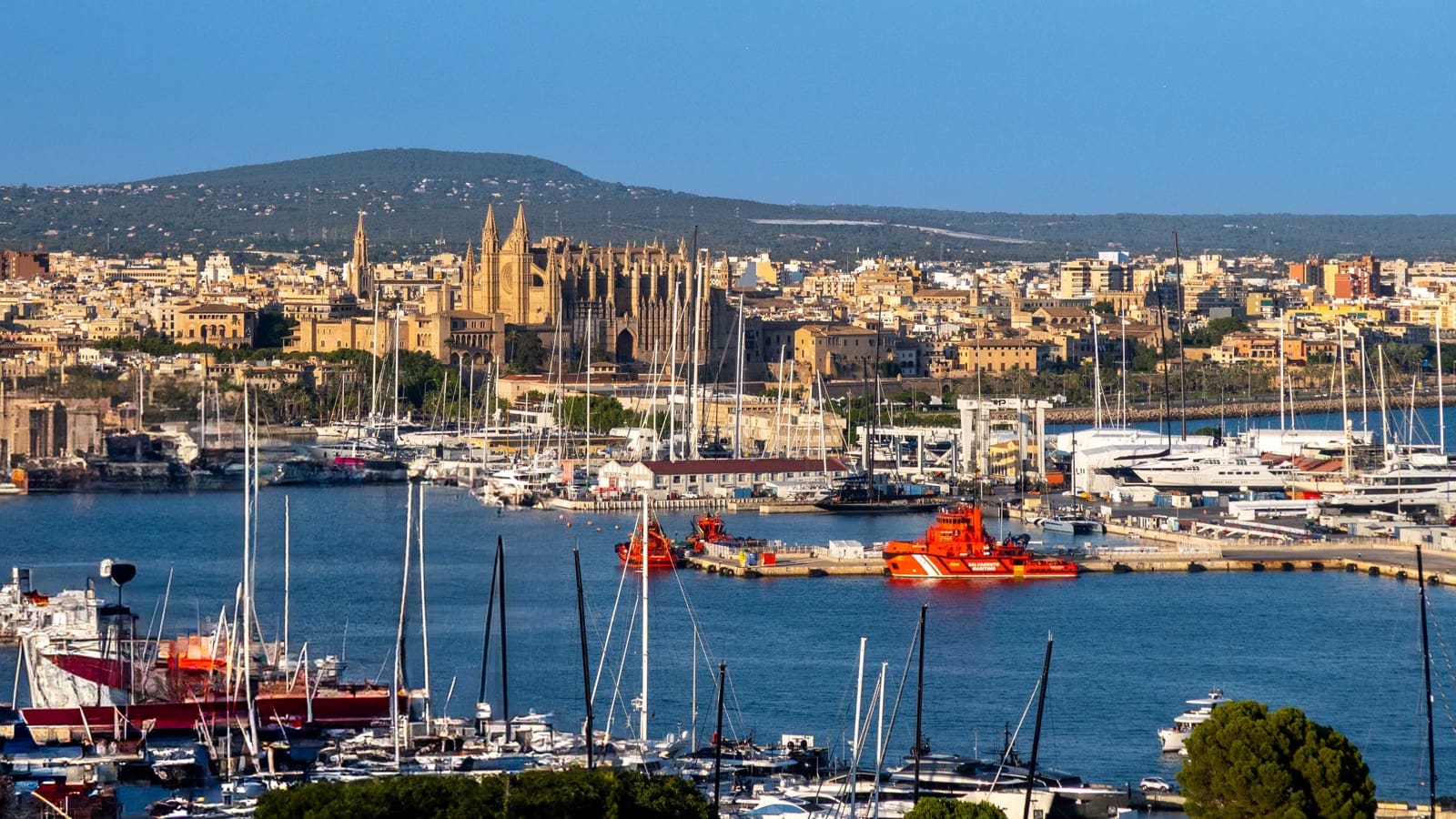 5 makuuhuone Huvila myytävänä paikassa Palma de Mallorca mukana uima-altaan 
autotalli - 10 000 000 € (Ref: 9138759)