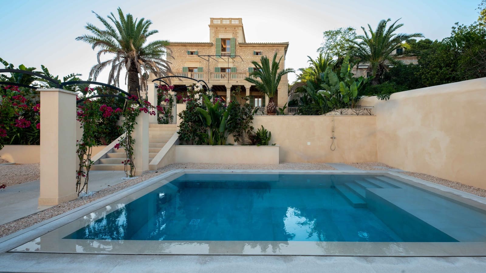 5 makuuhuone Huvila myytävänä paikassa Palma de Mallorca mukana uima-altaan 
autotalli - 10 000 000 € (Ref: 9138759)