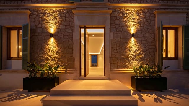 5 sypialnia Willa na sprzedaż w El Terreno, Palma de Mallorca z basenem garażem - 10 000 000 € (Ref: 9138759)