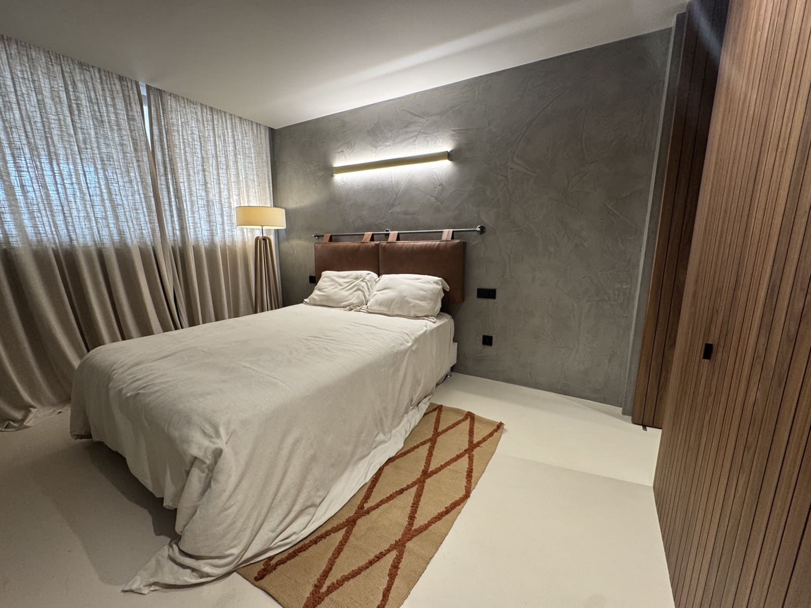 2 bedroom Apartment for sale in Portals Nous with garage - € 1,380,000 (Ref: 9146493)