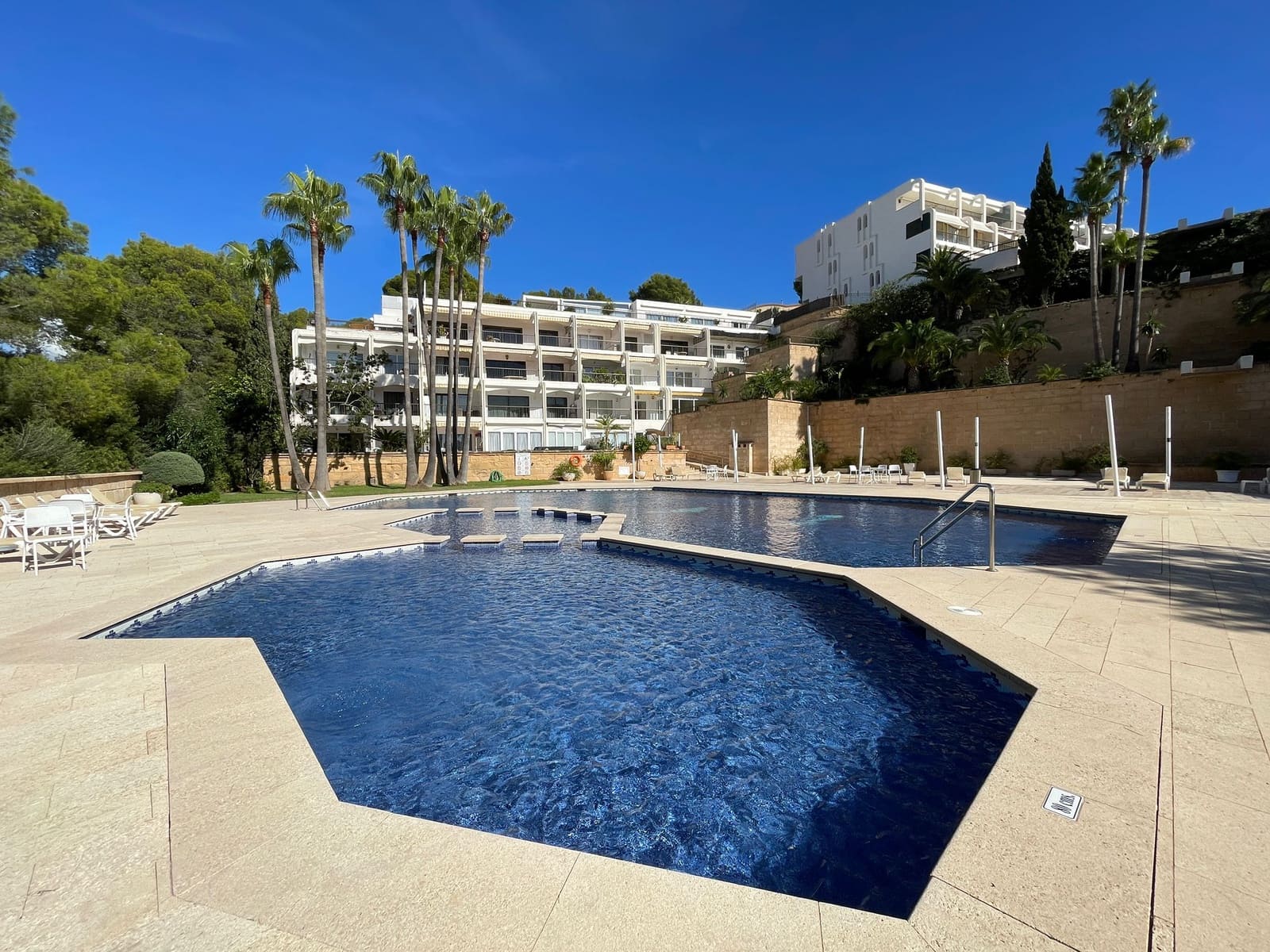2 bedroom Apartment for sale in Portals Nous with garage - € 1,380,000 (Ref: 9146493)