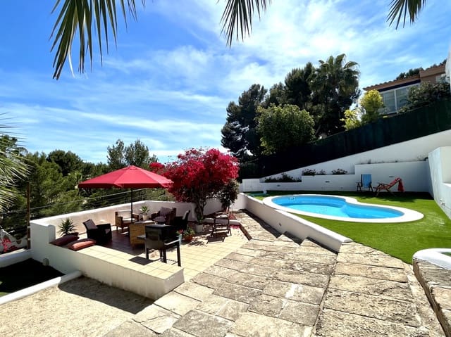 3 soverom Villa til salgs i Costa de la Calma, Calvià med svømmebasseng garasje - € 1 400 000 (Ref: 9148547)