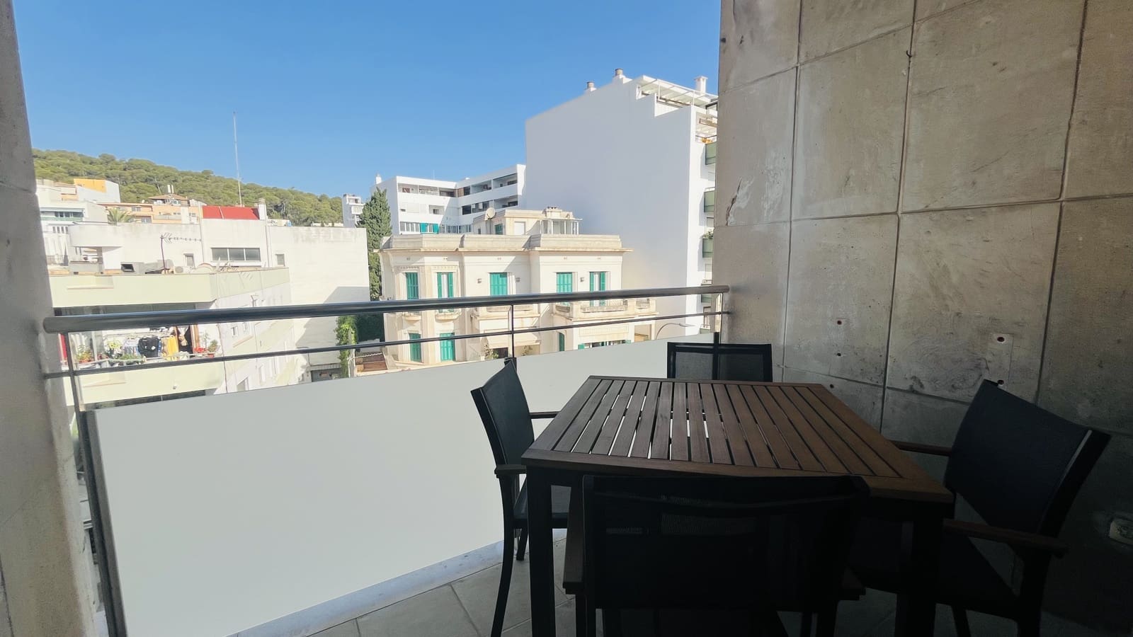 2 sovrum Lägenhet att hyra i Palma de Mallorca med garage - 3 200 € (Ref: 9151117)