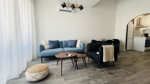 2 soveværelse Lejlighed til leje i El Terreno, Palma de Mallorca med garage - € 3.200 (Ref: 9151117)