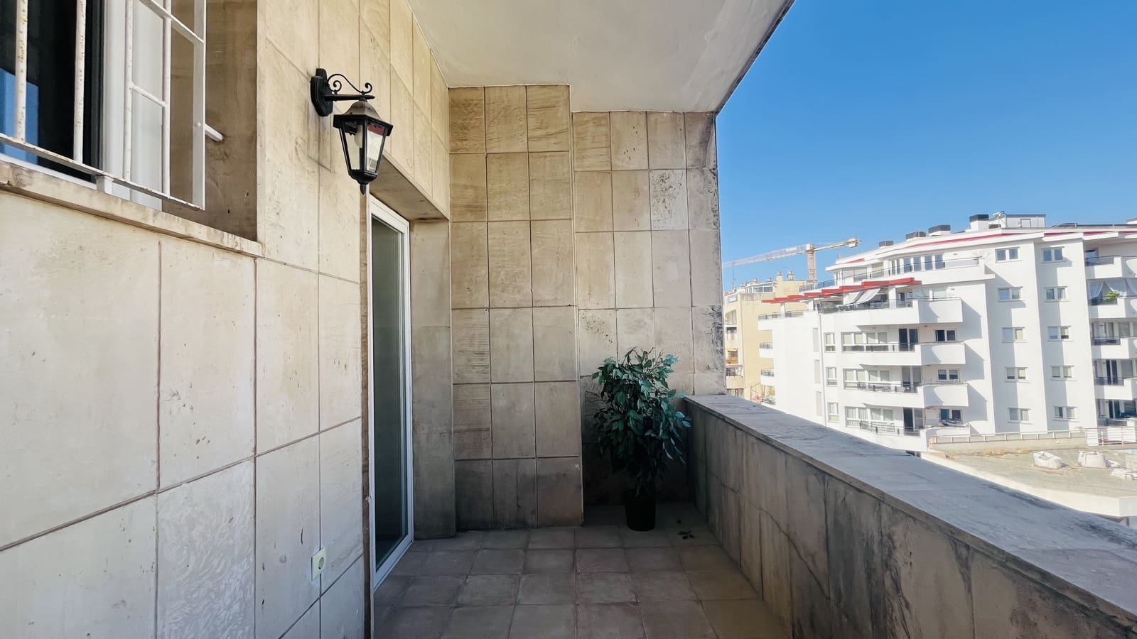 2 sovrum Lägenhet att hyra i Palma de Mallorca med garage - 3 200 € (Ref: 9151117)