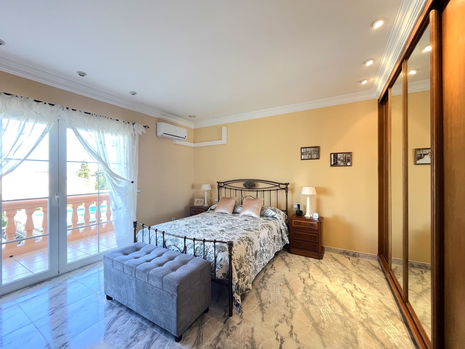 3 soveværelse Villa til salg i Badia Blava med swimmingpool garage - € 999.000 (Ref: 9161838)