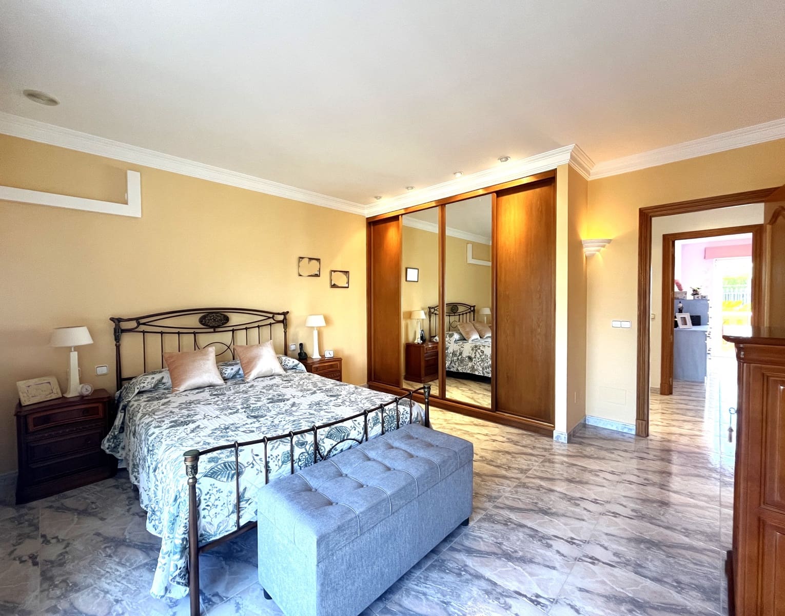 3 soveværelse Villa til salg i Badia Blava med swimmingpool garage - € 999.000 (Ref: 9161838)