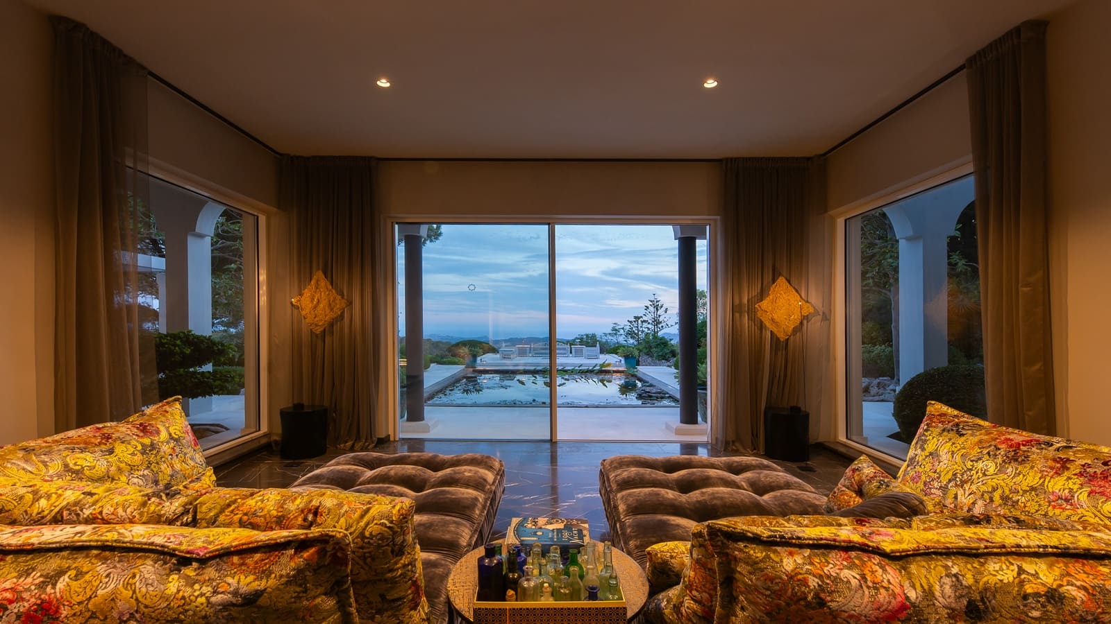 4 soverom Villa til salgs i Calvia med svømmebasseng garasje - € 6 300 000 (Ref: 9161844)