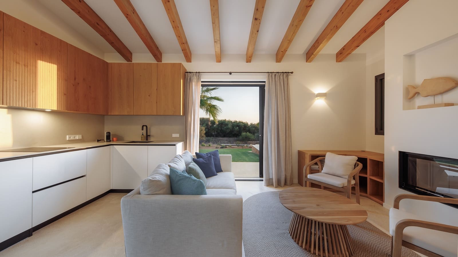 6 soveværelse Finca/Landehus til leje i Ses Salines med swimmingpool garage - € 20.000 (Ref: 9161846)