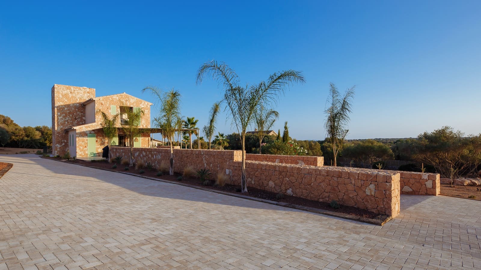 6 soveværelse Finca/Landehus til leje i Ses Salines med swimmingpool garage - € 20.000 (Ref: 9161846)