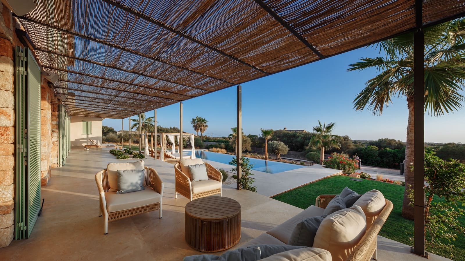 6 soveværelse Finca/Landehus til leje i Ses Salines med swimmingpool garage - € 20.000 (Ref: 9161846)