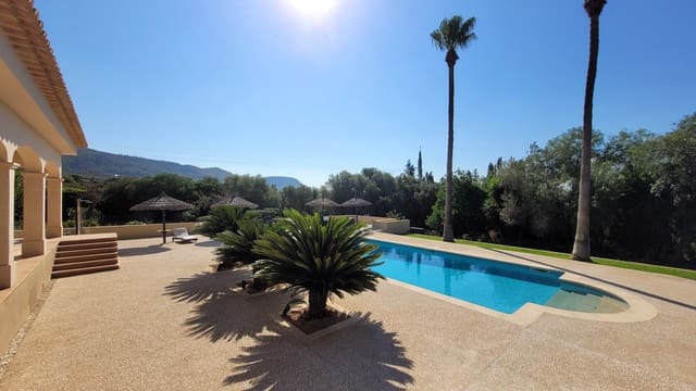 4 bedroom Finca/Country House for rent in Llucmajor with pool garage - € 8,000 (Ref: 9161847)