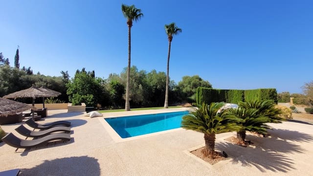 4 bedroom Finca/Country House for rent in Llucmajor with pool garage - € 8,000 (Ref: 9161847)