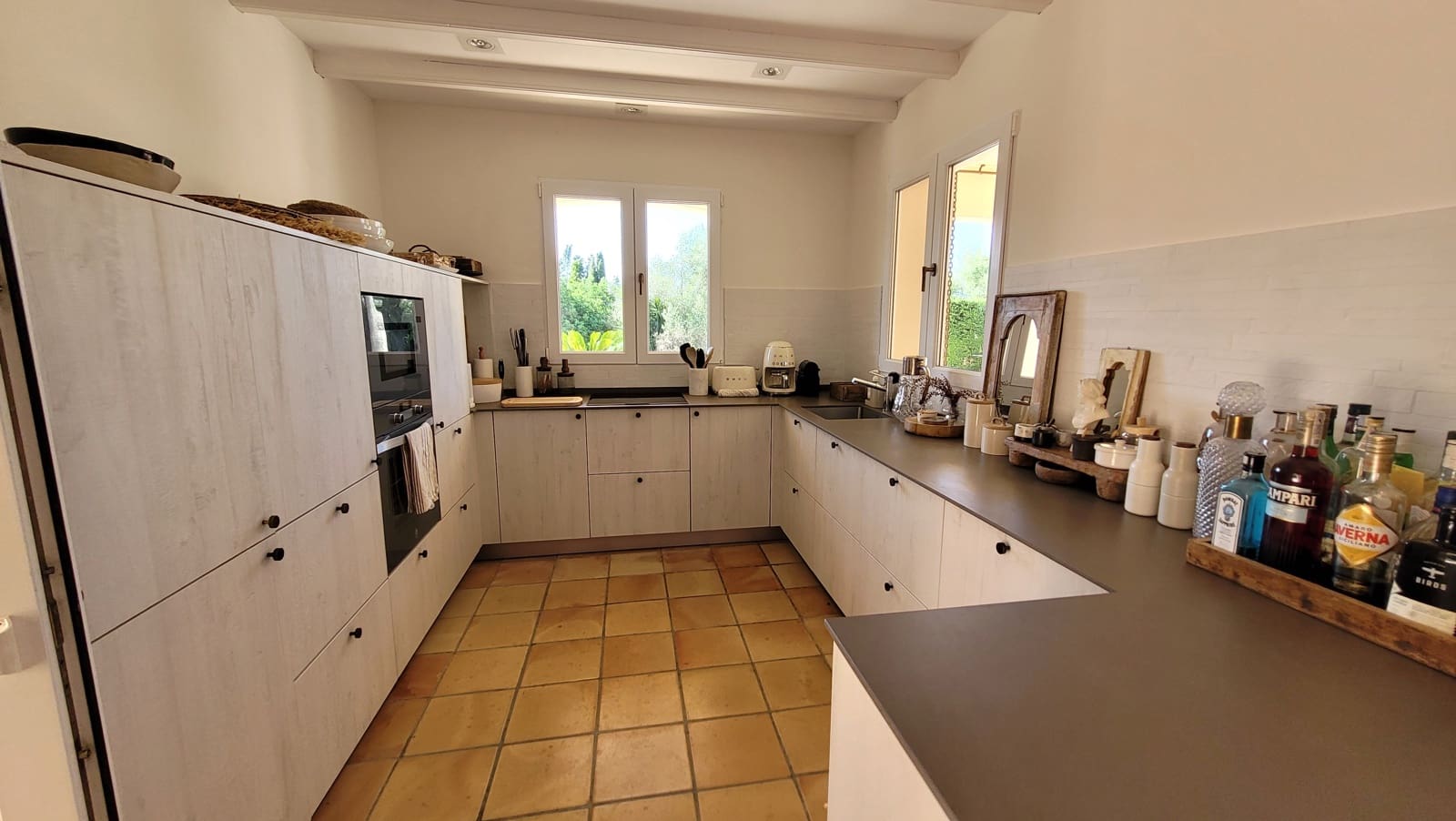 4 sypialnia Finka/Dom wiejski do wynajęcia w Llucmajor z basenem garażem - 8 000 € (Ref: 9161847)