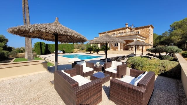 4 bedroom Finca/Country House for rent in Llucmajor with pool garage - € 8,000 (Ref: 9161847)