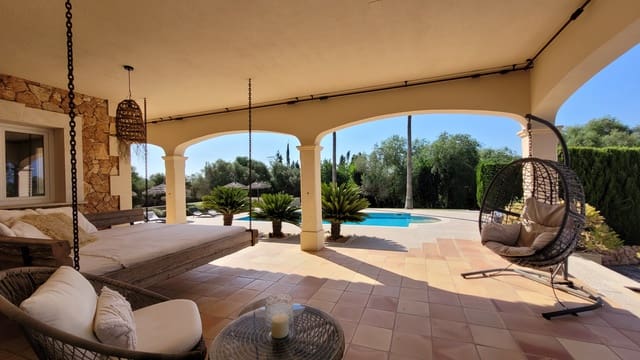 4 bedroom Finca/Country House for rent in Llucmajor with pool garage - € 8,000 (Ref: 9161847)