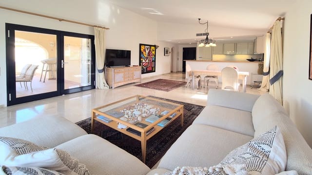 3 soverom Villa til salgs i Costa de la Calma, Calvià med svømmebasseng garasje - € 1 250 000 (Ref: 9163201)