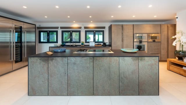 5 slaapkamer Villa te koop in Costa d'en Blanes, Calvià met zwembad garage - € 7.495.000 (Ref: 9163202)