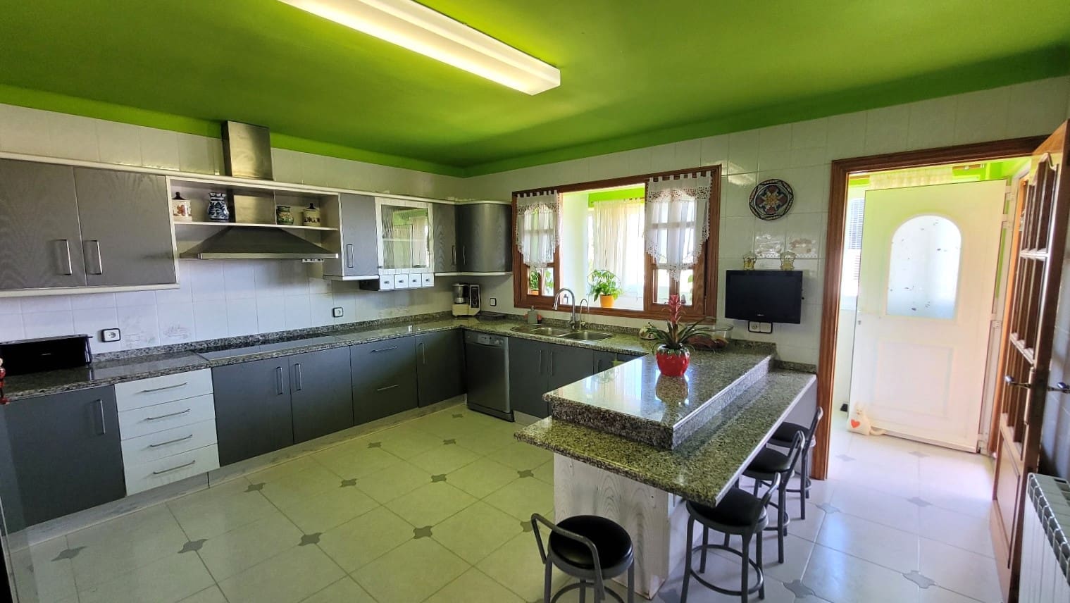 5 soveværelse Villa til salg i Badia Blava med swimmingpool garage - € 950.000 (Ref: 9170707)