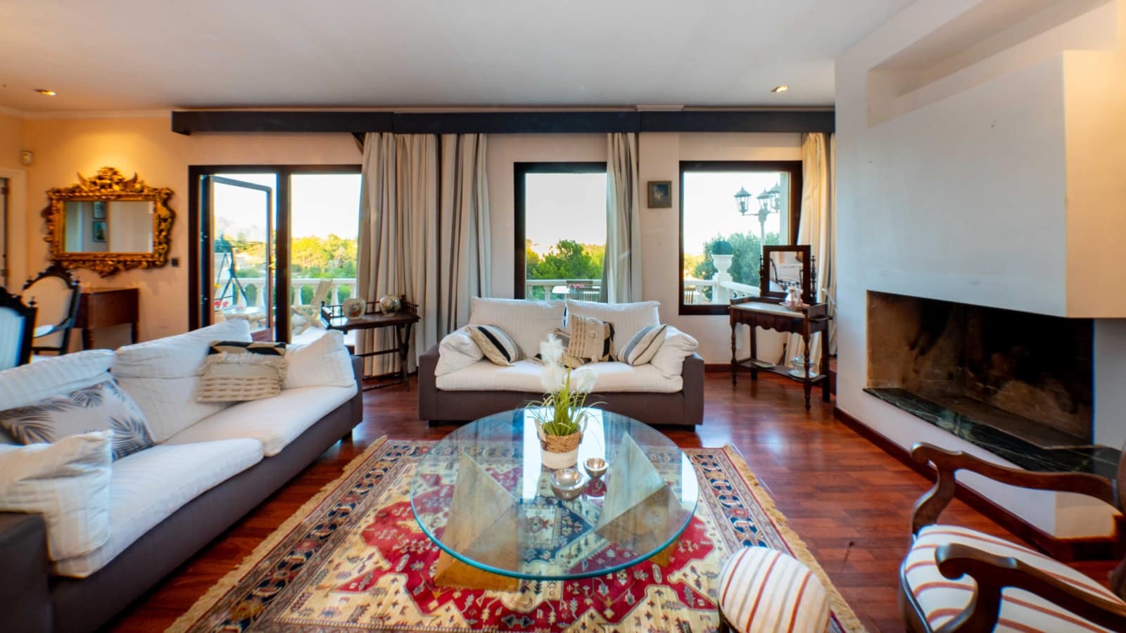 5 bedroom Villa for sale in Genova with garage - € 3,200,000 (Ref: 9172443)