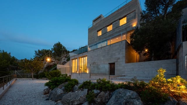 4 soverom Villa til salgs i Puerto de Soller / Port de Soller, Sóller med svømmebasseng garasje - € 3 900 000 (Ref: 9175984)