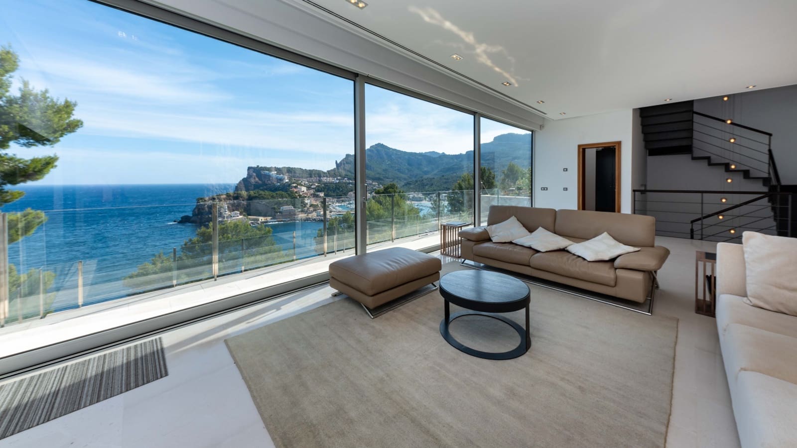 4 slaapkamer Villa te koop in Puerto de Soller / Port de Soller met zwembad garage - € 3.900.000 (Ref: 9175984)