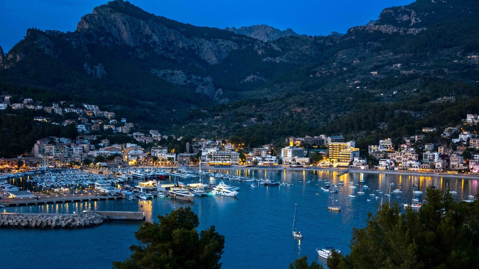 4 slaapkamer Villa te koop in Puerto de Soller / Port de Soller met zwembad garage - € 3.900.000 (Ref: 9175984)