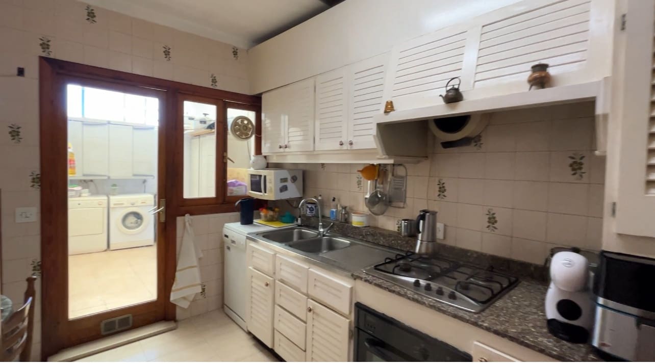 4 soveværelse Semi-Rækkehus til salg i Santa Ponsa med swimmingpool garage - € 650.000 (Ref: 9175986)