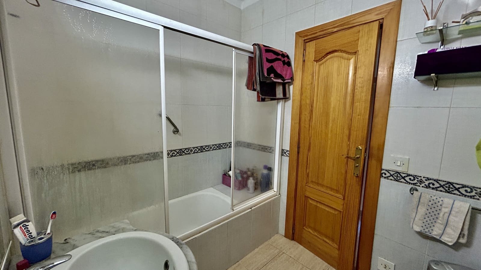 4 soveværelse Semi-Rækkehus til salg i Santa Ponsa med swimmingpool garage - € 650.000 (Ref: 9175986)