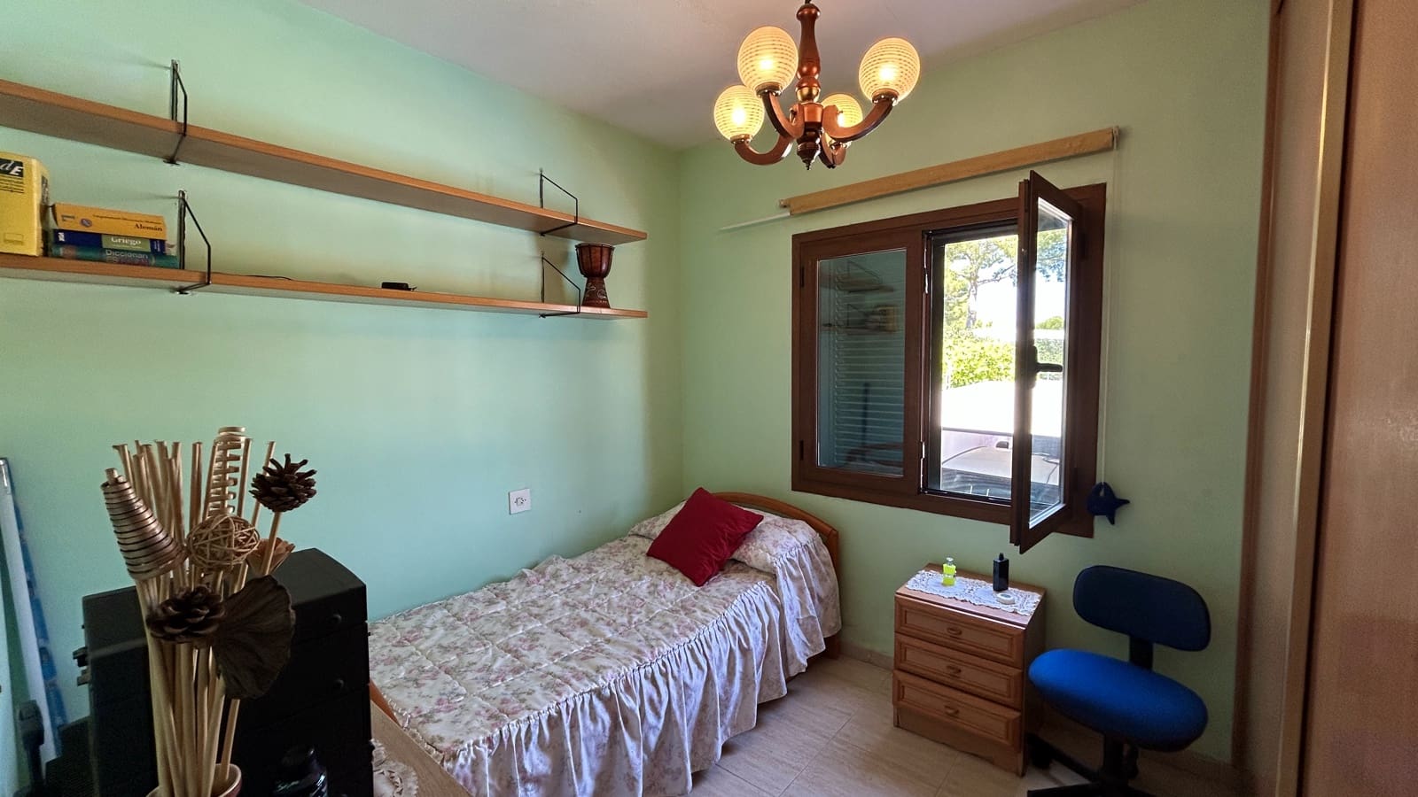 4 soveværelse Semi-Rækkehus til salg i Santa Ponsa med swimmingpool garage - € 650.000 (Ref: 9175986)