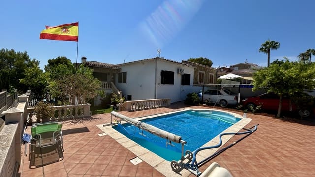 4 soverom Kjedet enebolig til salgs i Santa Ponsa, Calvià med svømmebasseng garasje - € 650 000 (Ref: 9175986)