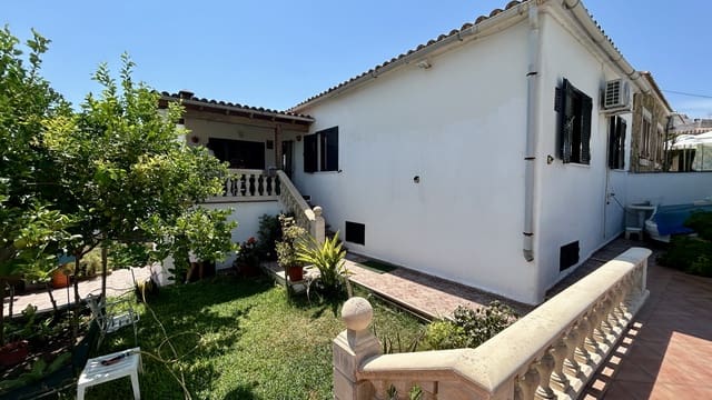 4 slaapkamer Halfvrijstaande villa te koop in Santa Ponsa, Calvià met zwembad garage - € 650.000 (Ref: 9175986)