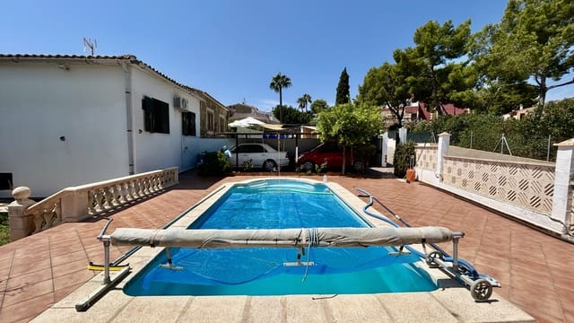 4 soverom Kjedet enebolig til salgs i Santa Ponsa, Calvià med svømmebasseng garasje - € 650 000 (Ref: 9175986)