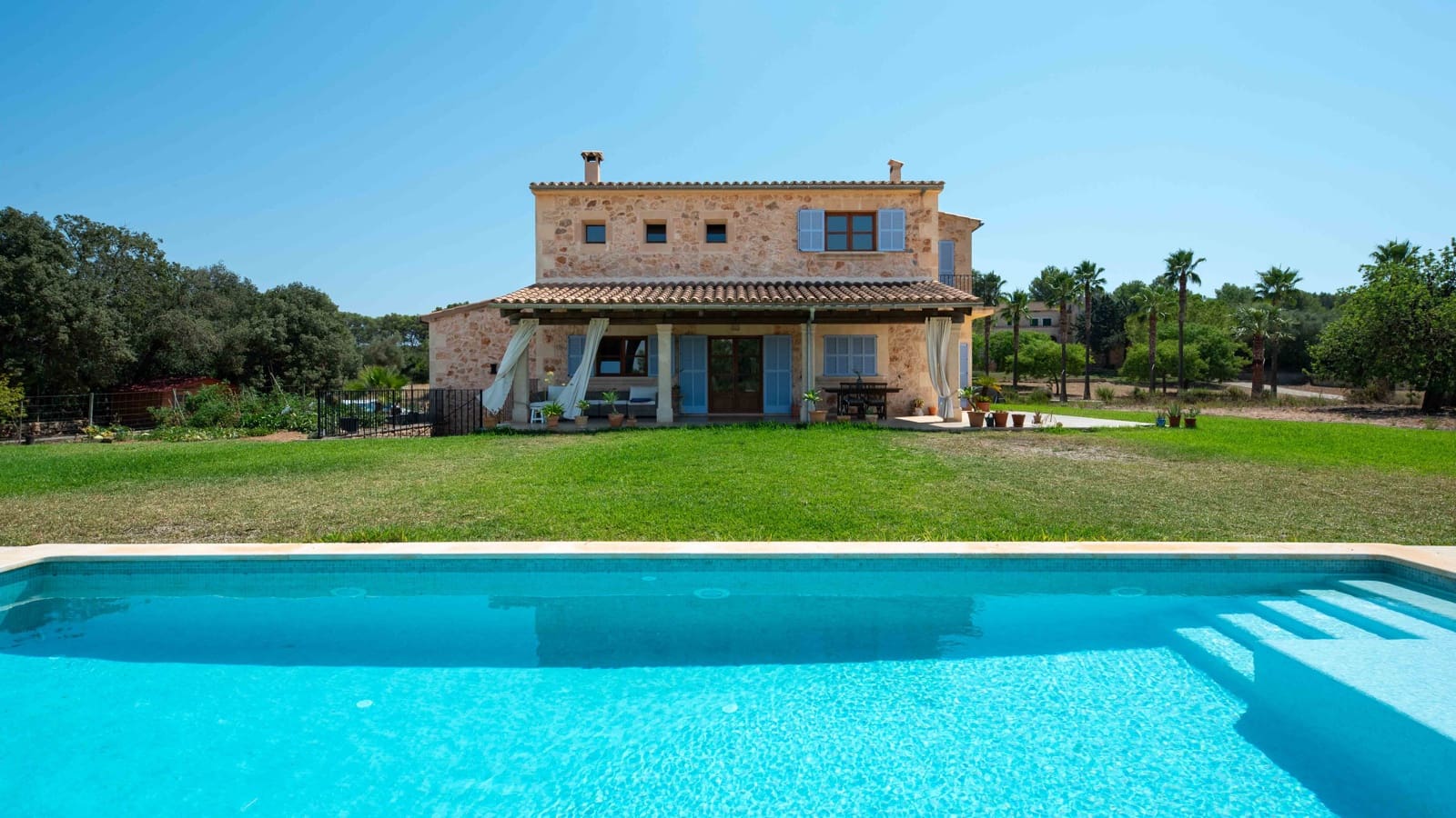 4 soveværelse Finca/Landehus til salg i Algaida med swimmingpool garage - € 2.250.000 (Ref: 9180477)