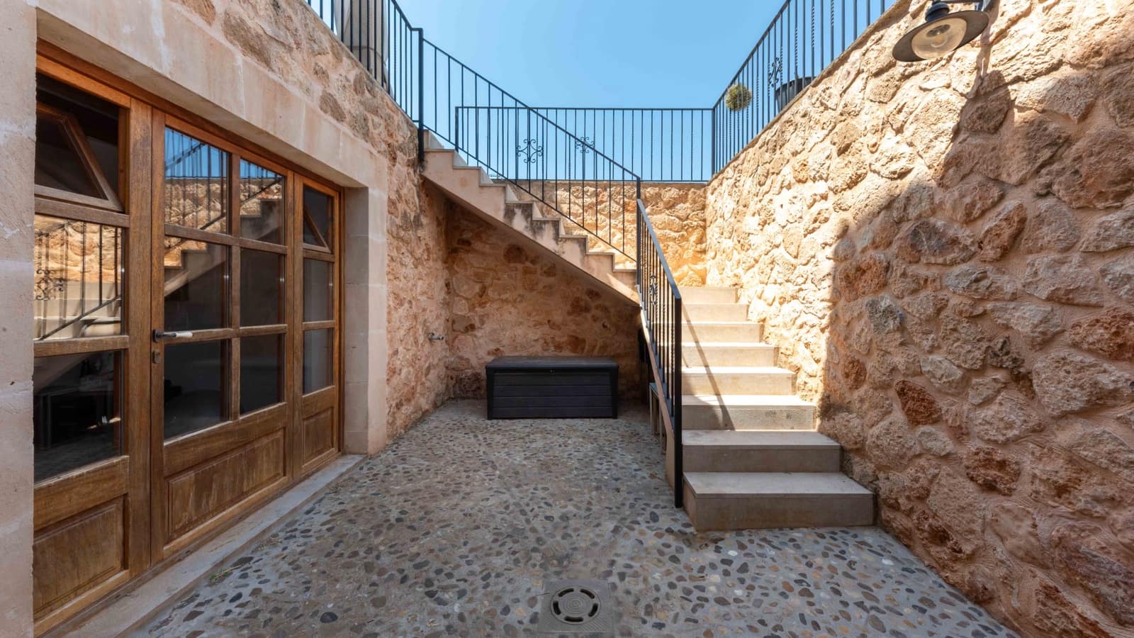 4 soveværelse Finca/Landehus til salg i Algaida med swimmingpool garage - € 2.250.000 (Ref: 9180477)