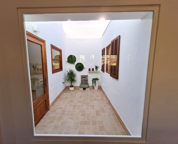 3 bedroom Apartment for rent in Santanyí with garage - € 2,100 (Ref: 9180478)