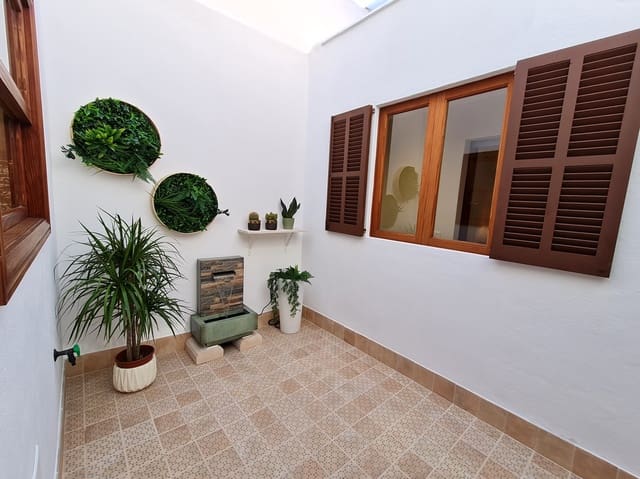 3 bedroom Apartment for rent in Santanyí with garage - € 2,100 (Ref: 9180478)