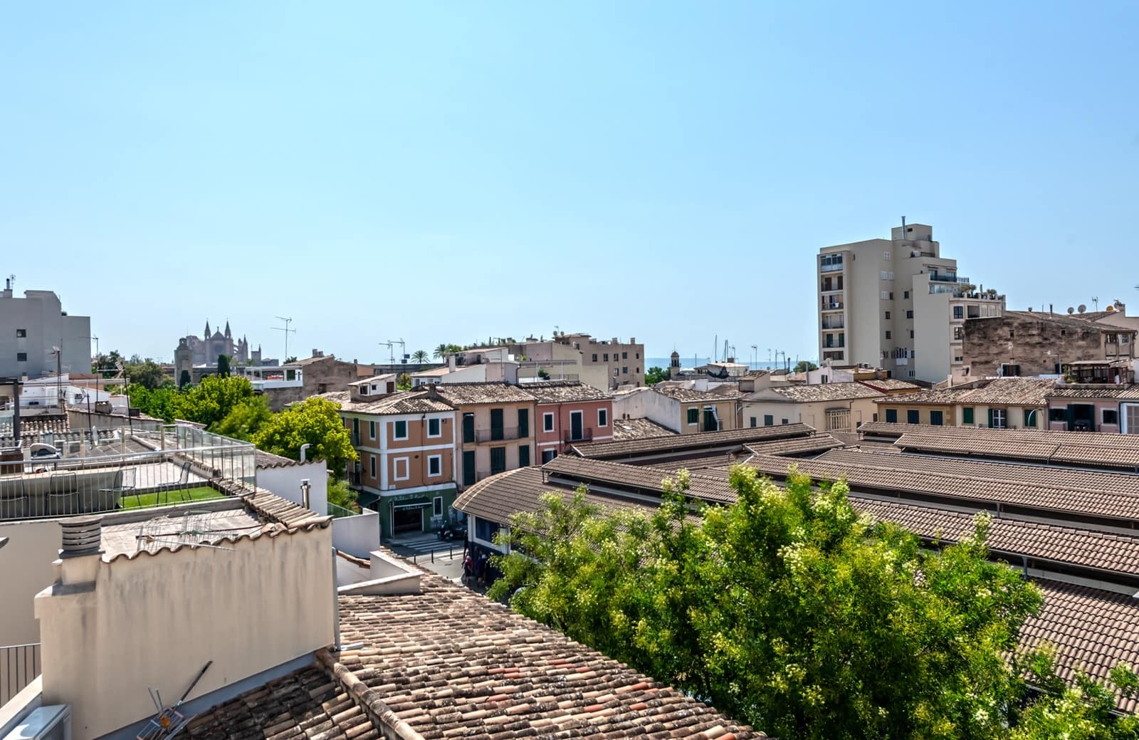 2 soverom Leilighet til leie i Palma de Mallorca - € 2 390 (Ref: 9186511)