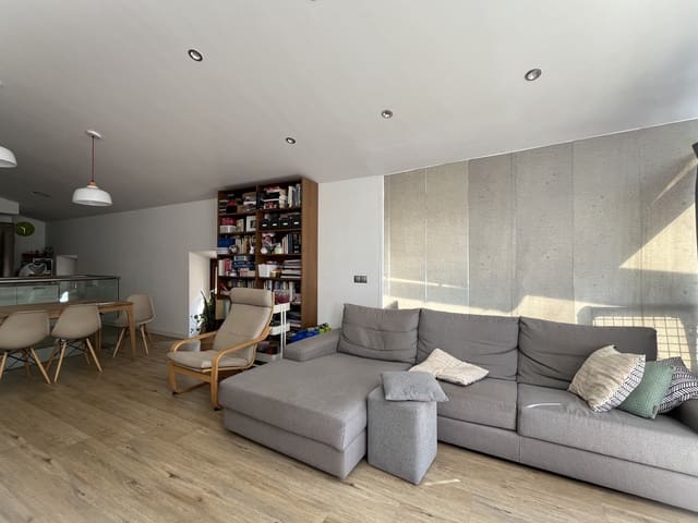 3 soveværelse Semi-Rækkehus til salg i Alaró med swimmingpool garage - € 619.000 (Ref: 9189852)